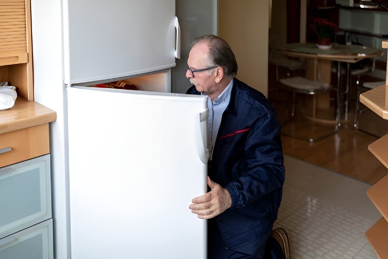 Refrigerator repair in Palm Springs